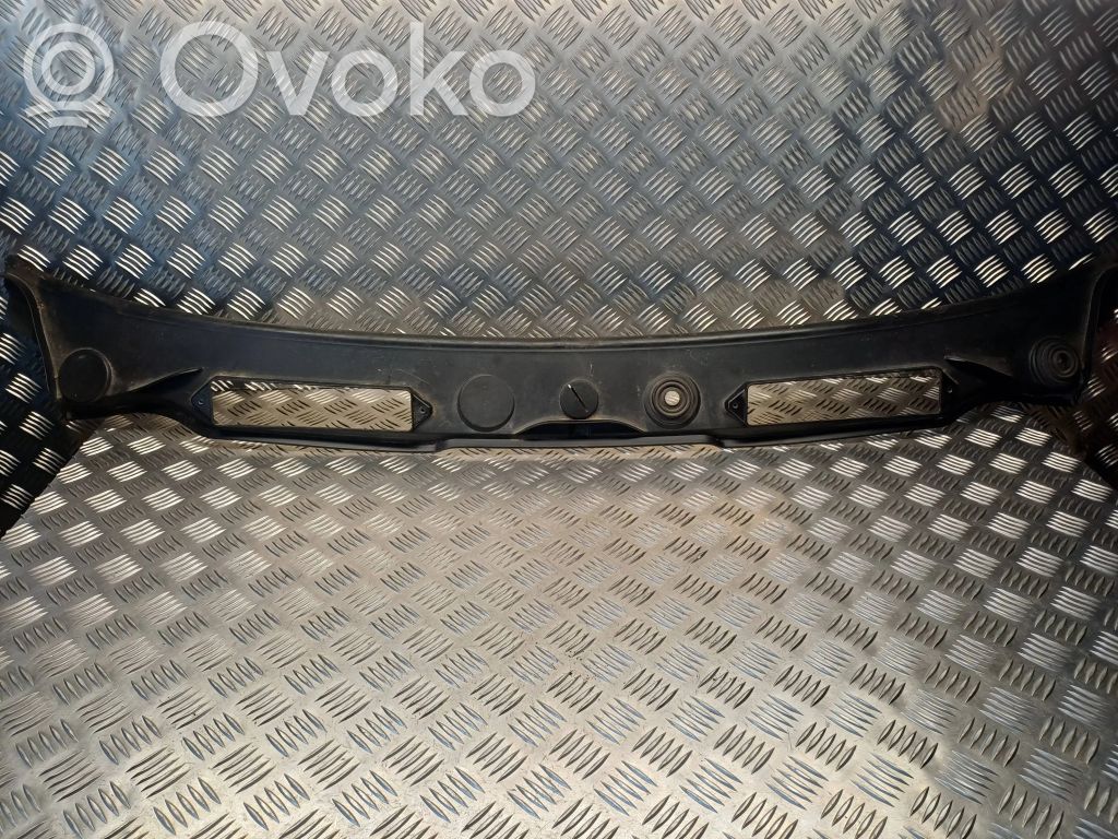 BMW 1 E81 E87 Wiper trim 