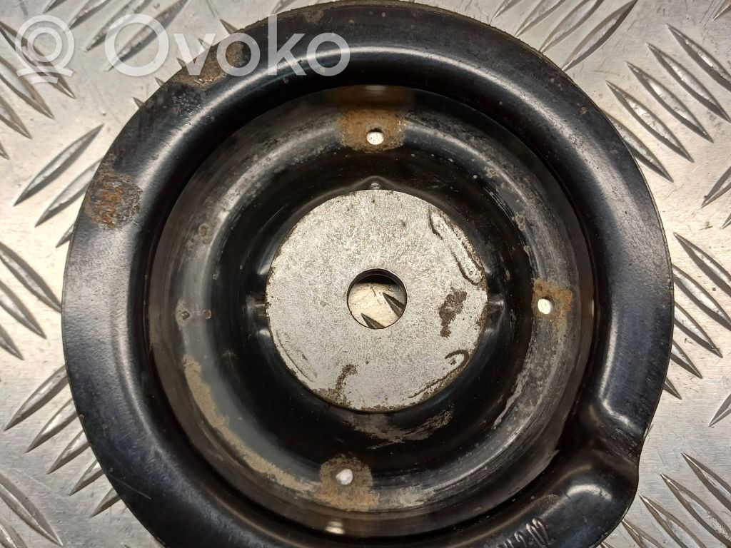 Coil spring mount   6759452