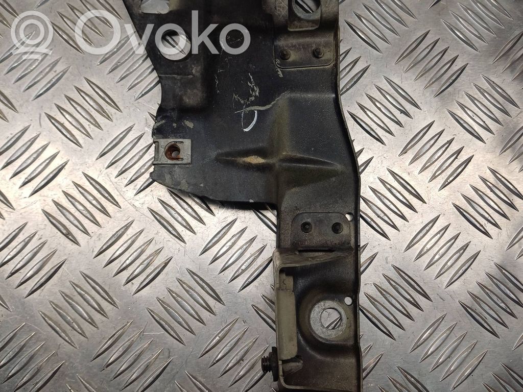 Renault Modus Fender mounting bracket 