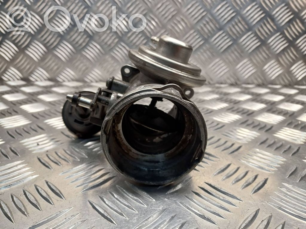 Válvula EGR   038129637L,038131501T,038129637A,1119320,1212966,1461304,1M219D475AA,38131501AA,38131501AL,6M219D475AA,YM219D475AA