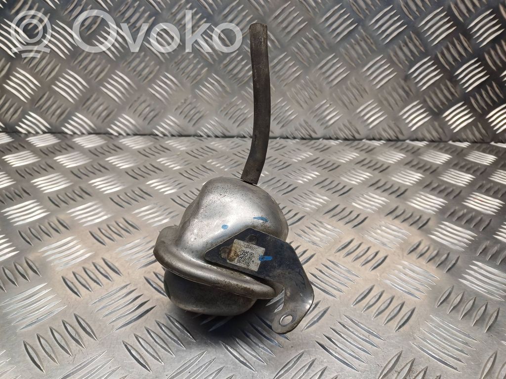 Mazda CX-5 Tyhjiösäiliö 
