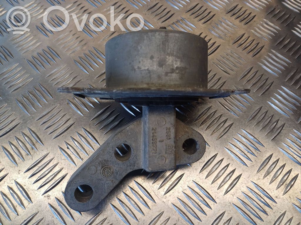 Opel Astra H Engine mount bracket 