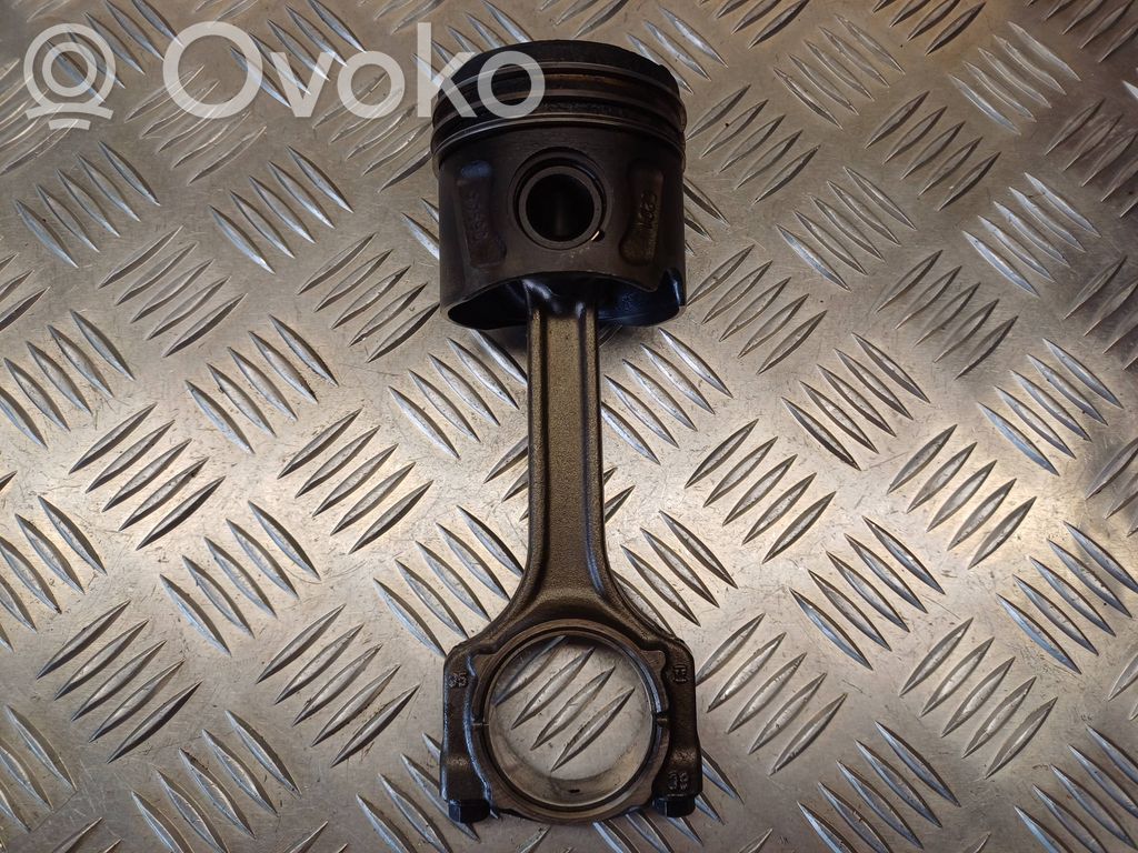 Fiat Doblo Piston with connecting rod 