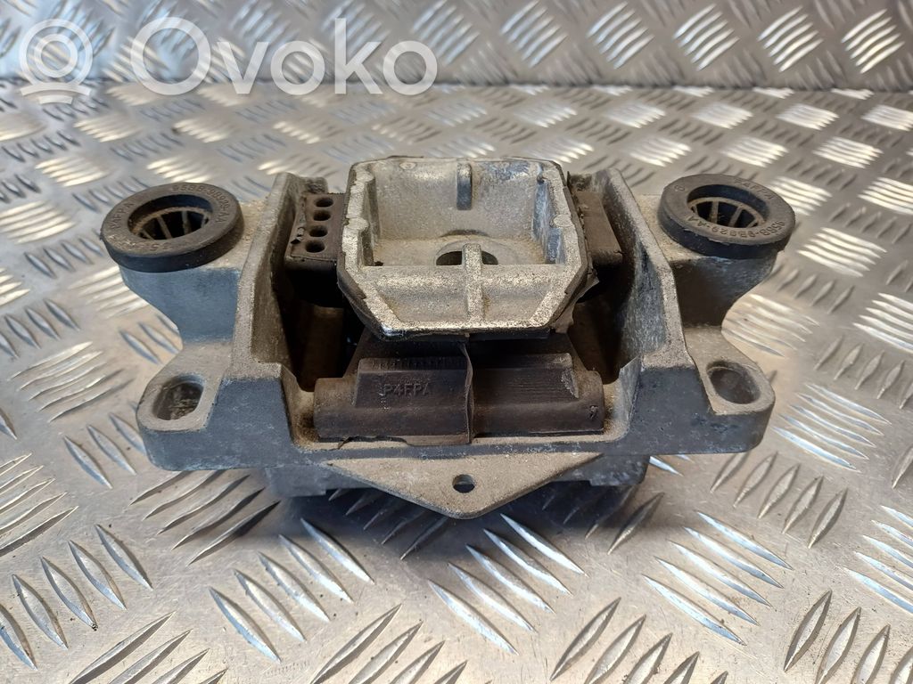 Ford Mondeo Mk III Подушка коробки передач 