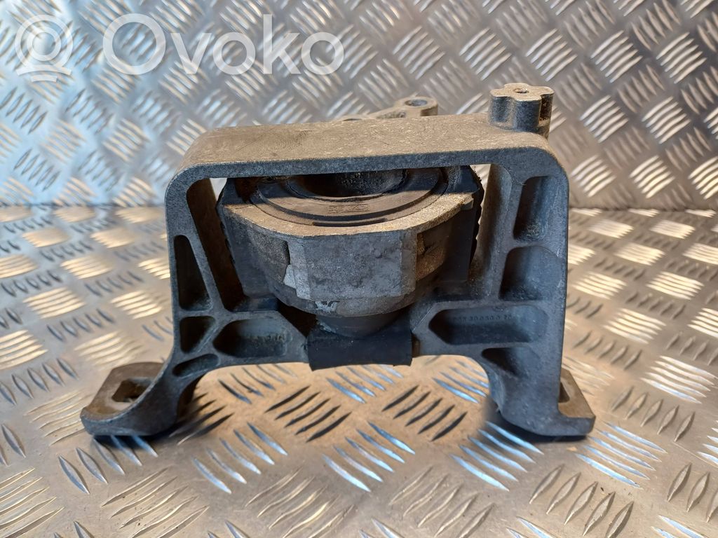 Mazda 3 I Engine mount bracket 