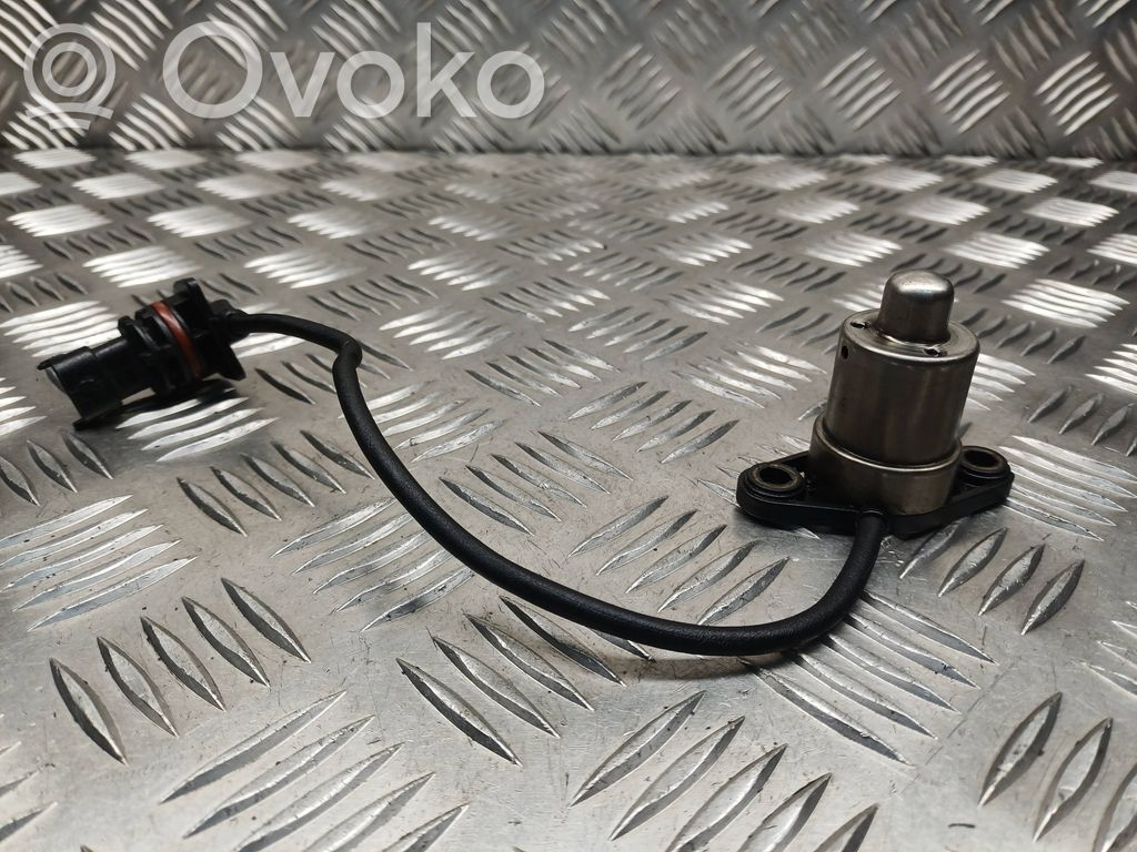 Opel Astra H Oil level sensor 
