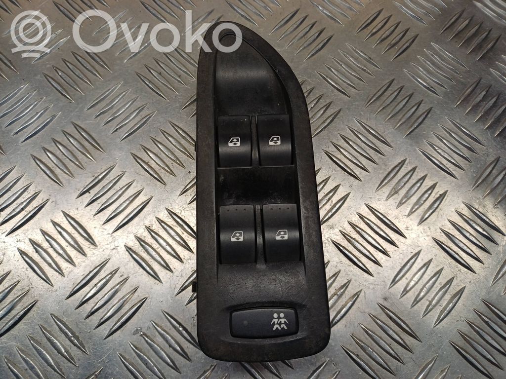 Renault Laguna II Electric window control switch 