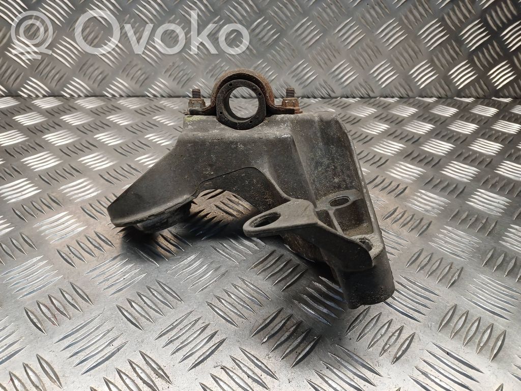 Engine mounting bracket   4B0199351B