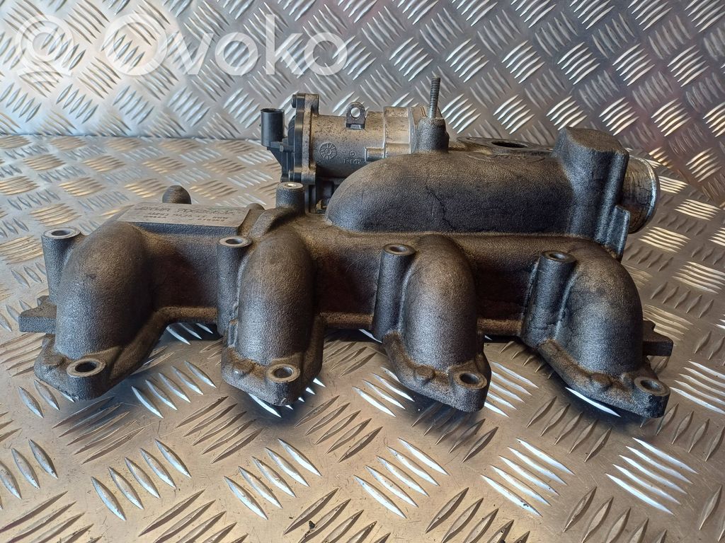 Kolektorius įsiurbimo   4M5Q9424CC