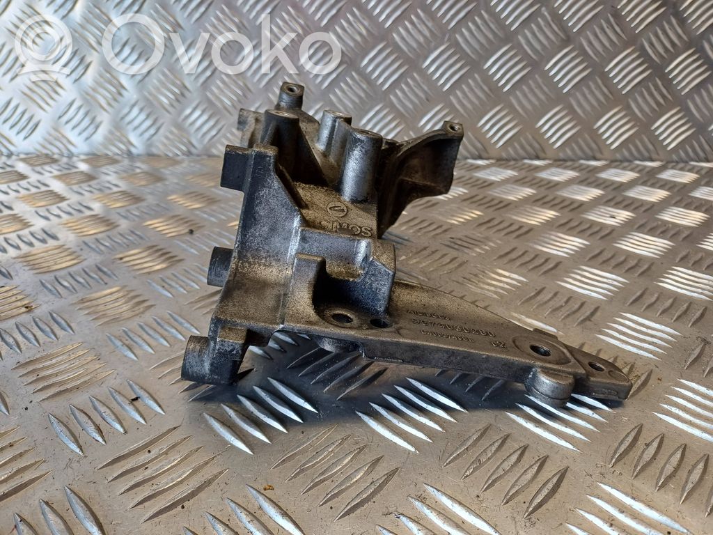 Generator/alternator bracket   9674030280