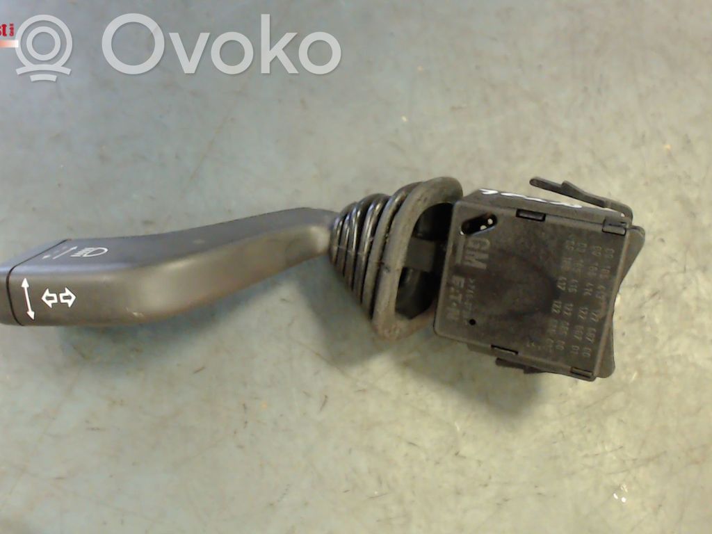 Opel Corsa C Posūkių/ šviesų rankenėlė 