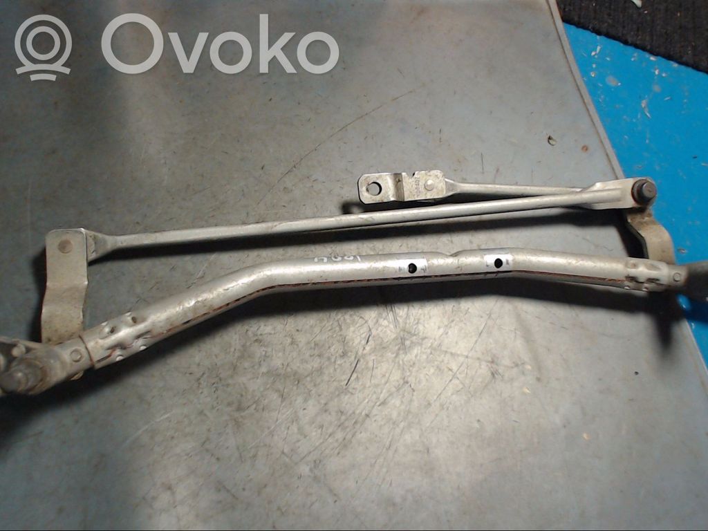 Front wiper linkage