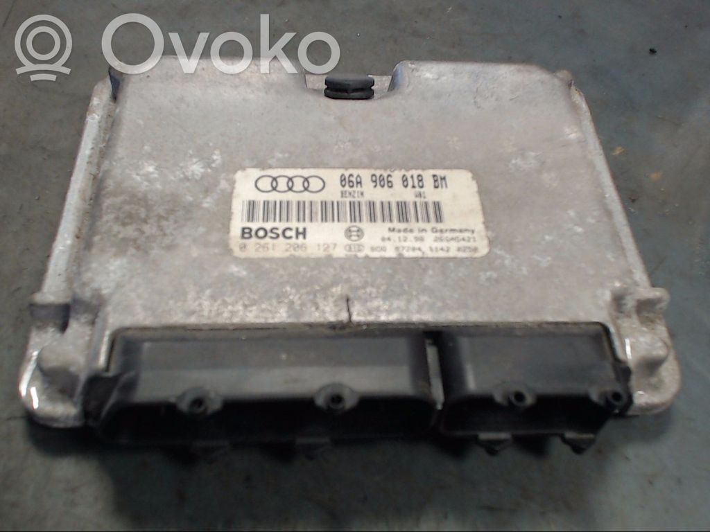 Engine control unit/module   06A906018BM,0261206127