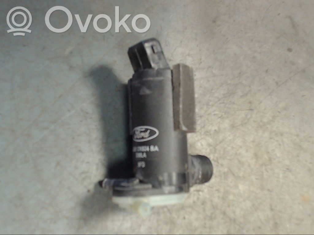 Windscreen/windshield washer pump   93BB17K624BA