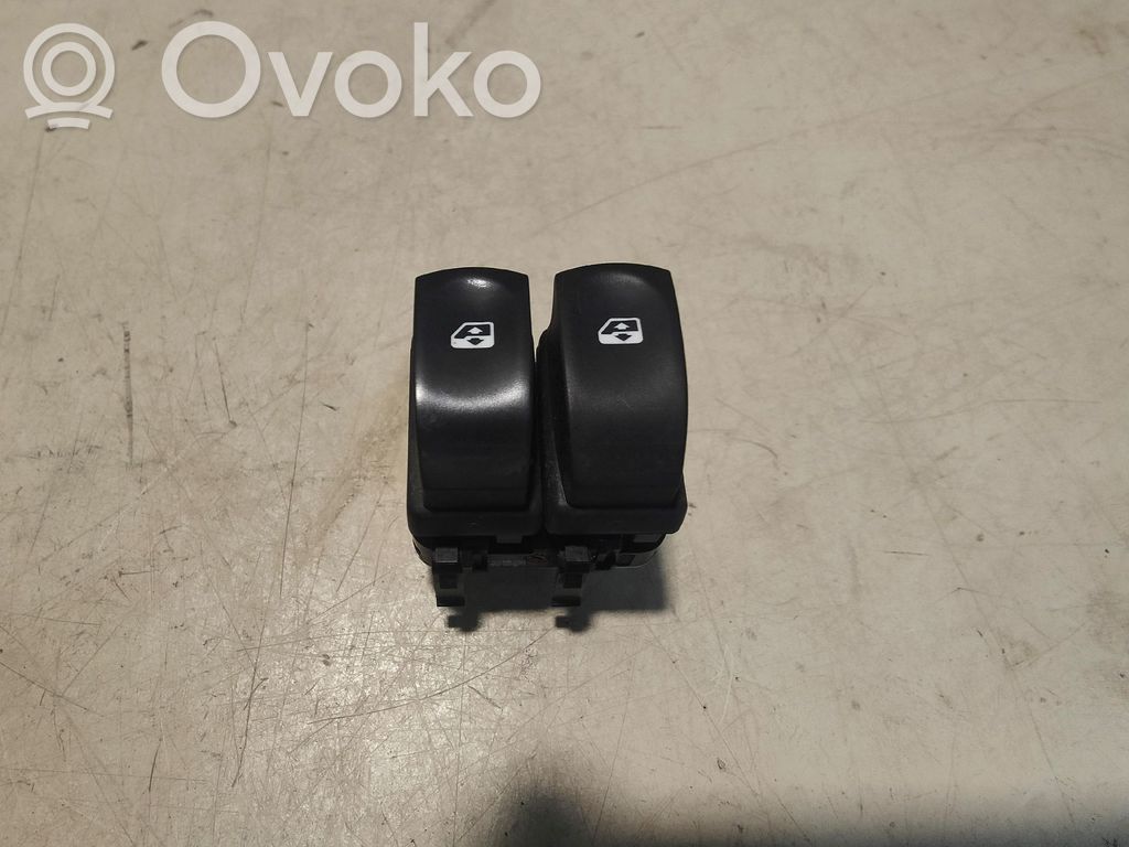 Renault Modus Electric window control switch 
