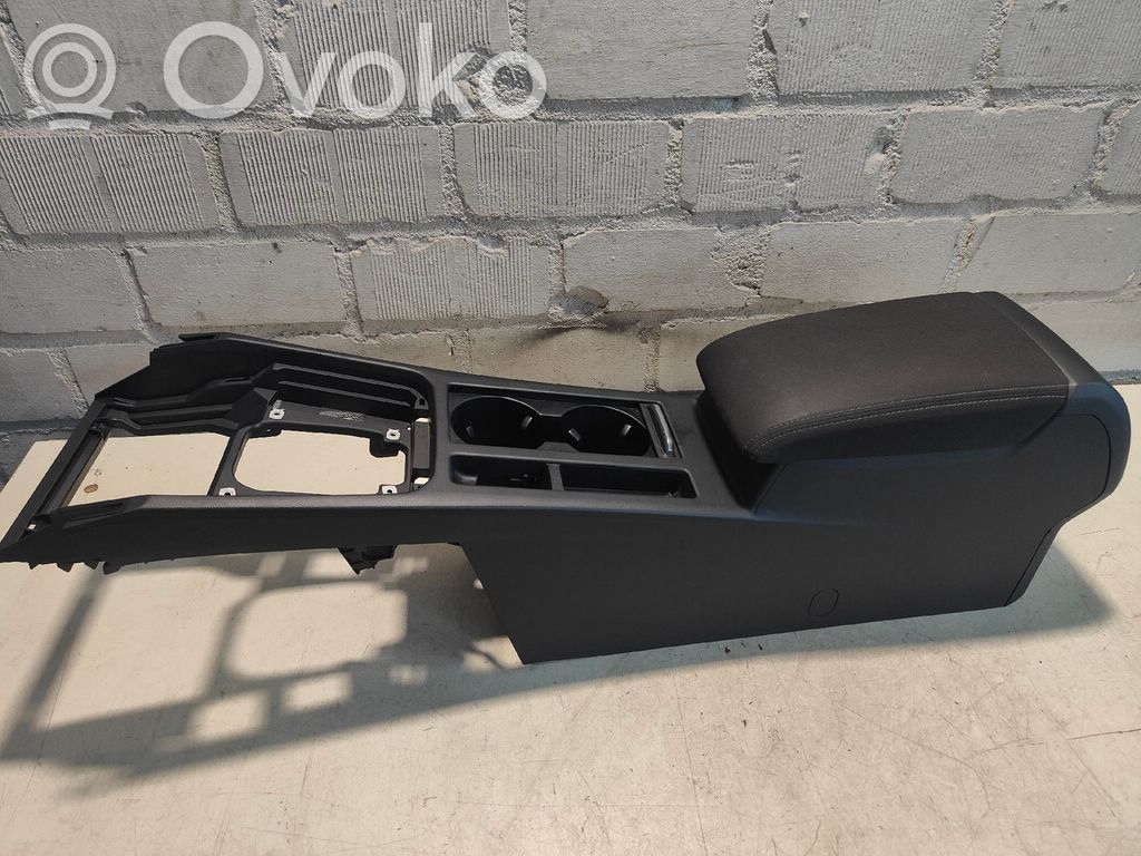 Volkswagen PASSAT B8 Tunel środkowy 