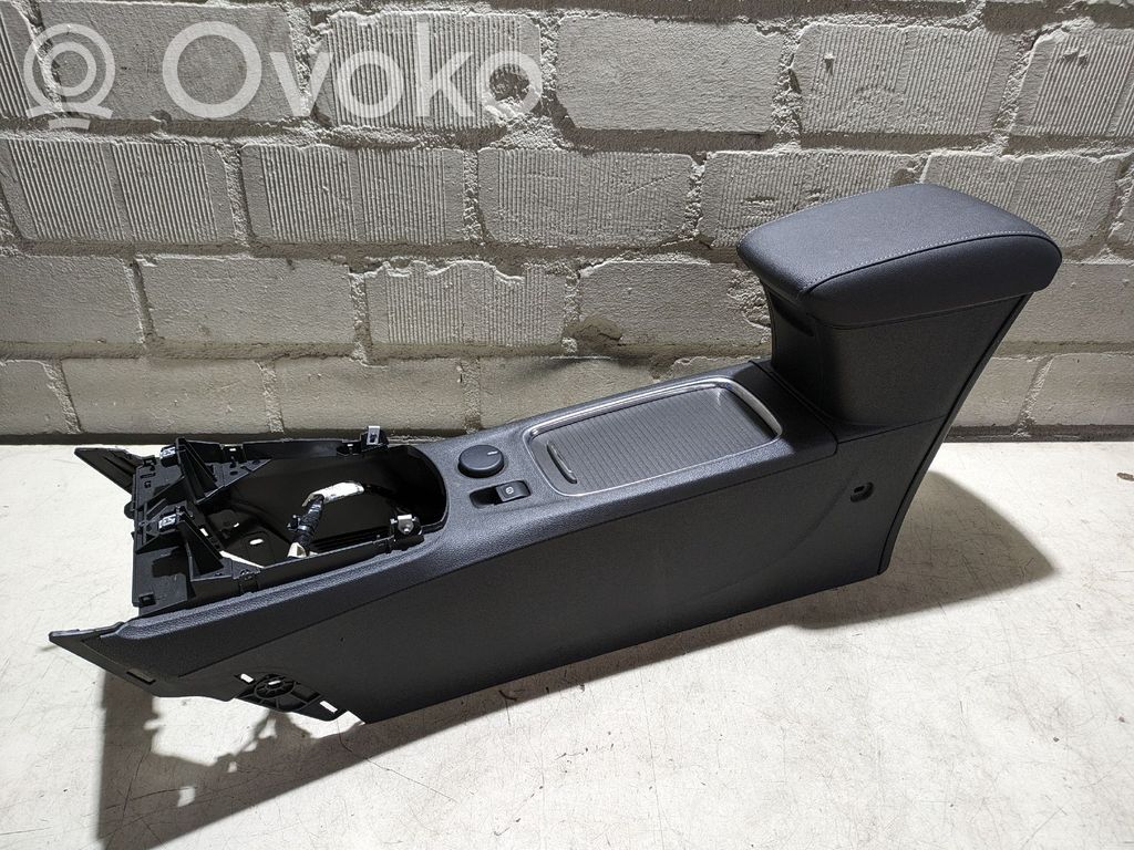 Opel Astra K Center console 