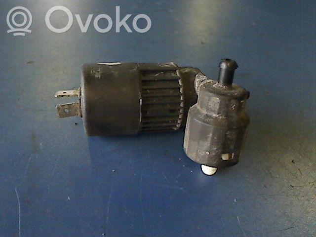 Opel Astra F Windscreen/windshield washer pump 