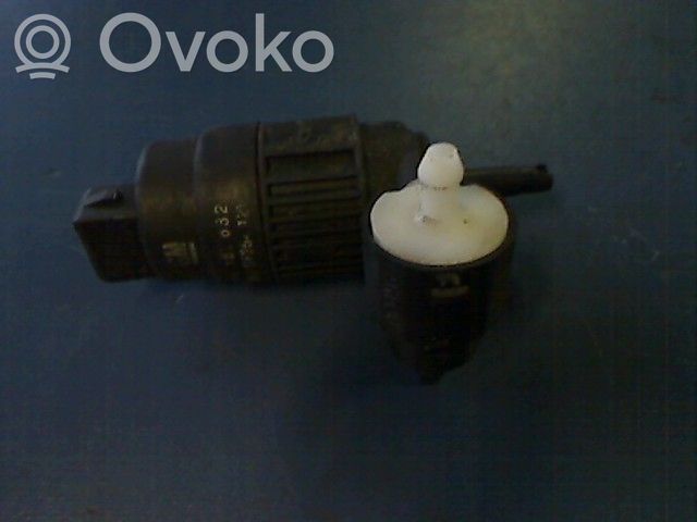 Opel Corsa C Langų skysčio siurbliukas (stiklų) 