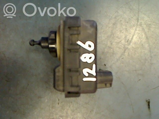 Opel Zafira A Headlight level adjustment motor 