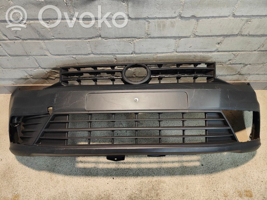 Volkswagen Caddy Zderzak przedni 
