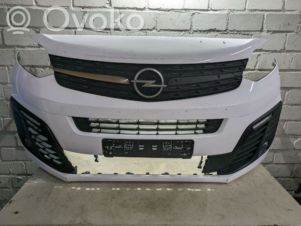 Opel Zafira Life Front bumper 