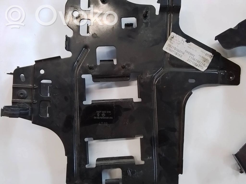 Tie down hook / loop   282780607R,4718,927690001