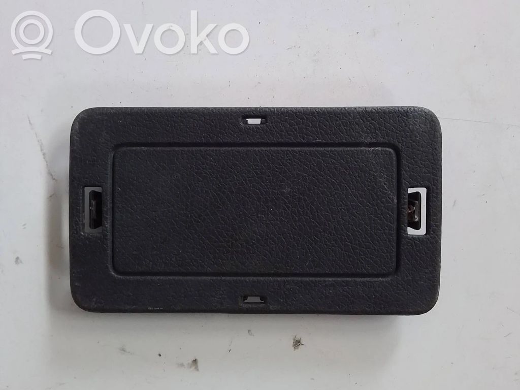 Renault Master III Rivestimento estremità laterale del cruscotto 