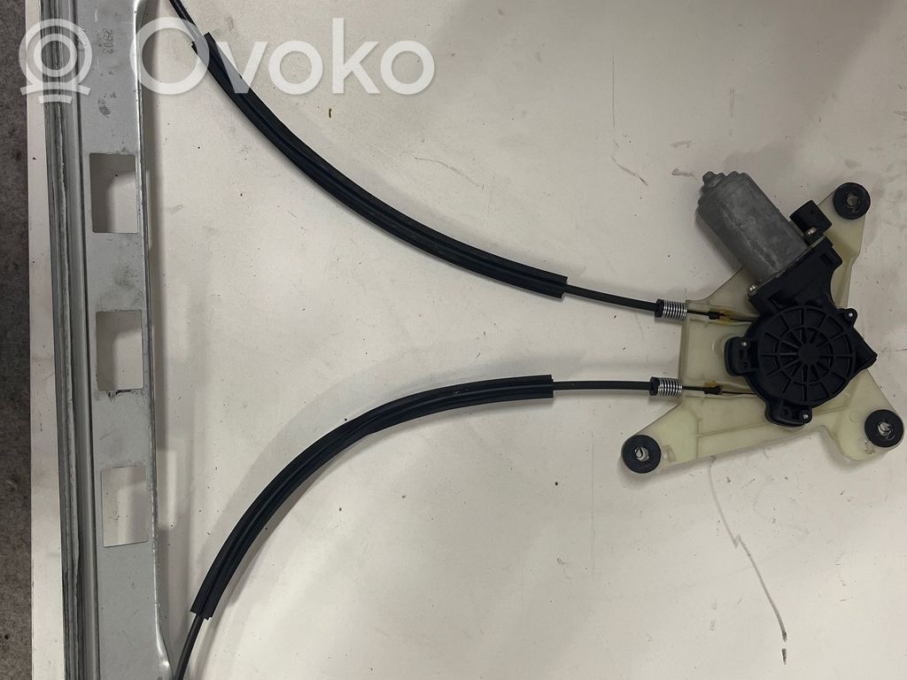 Renault Master III Elektryczny podnośnik szyby drzwi przednich 