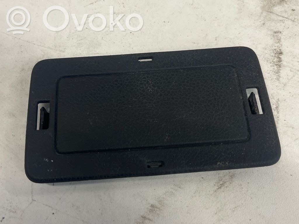 Renault Master III Rivestimento estremità laterale del cruscotto 