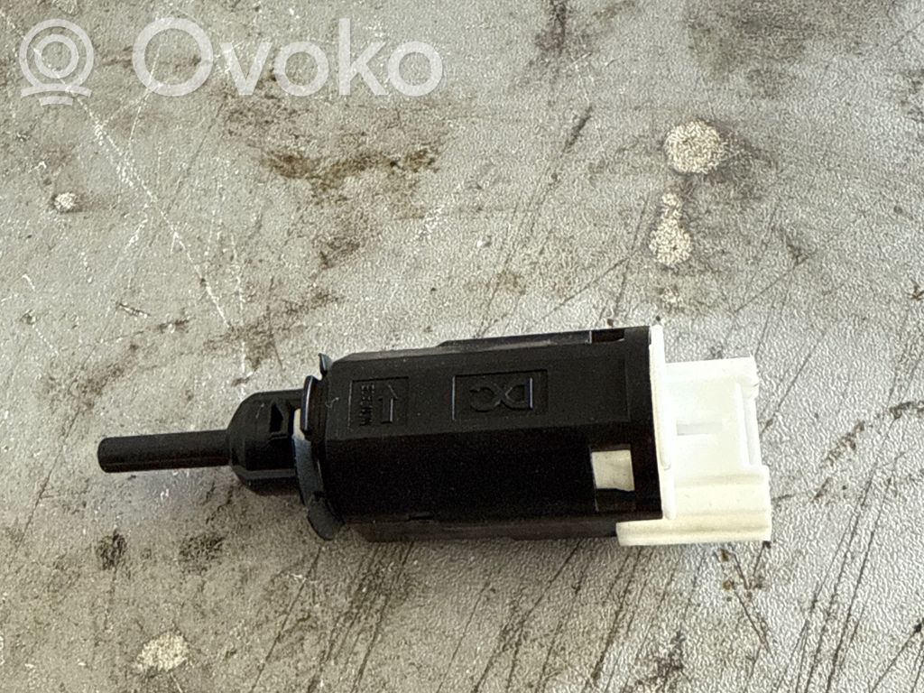 Renault Master III Interruptor sensor del pedal de freno 