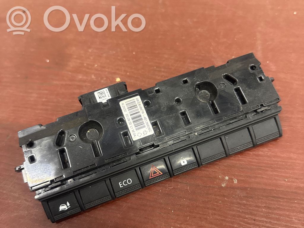 Renault Master III Hazard light switch 