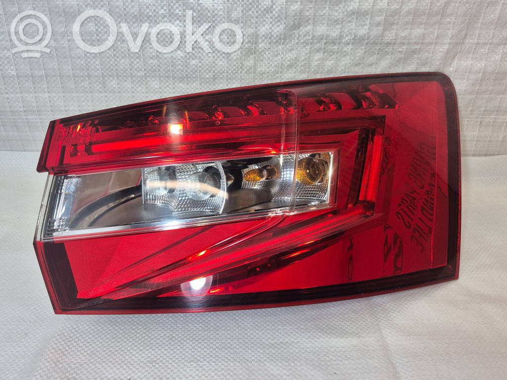 Skoda Superb B8 (3V) Lampa tylna 