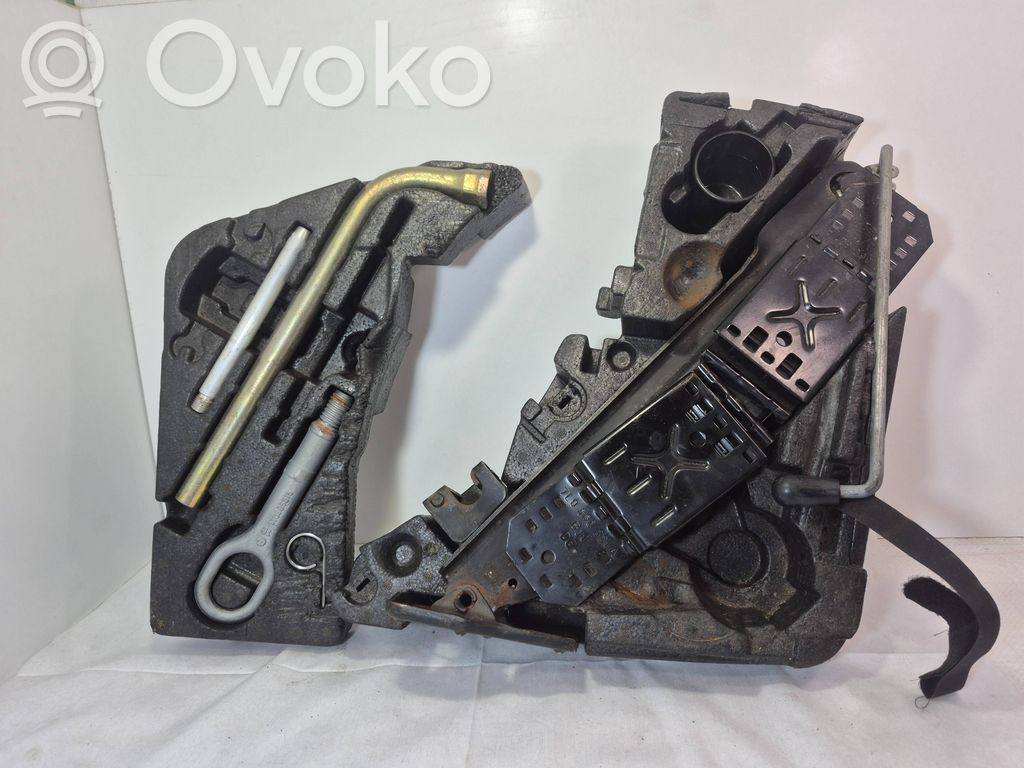 Tool set   4L0011031E,4L0012113C,7L0860321