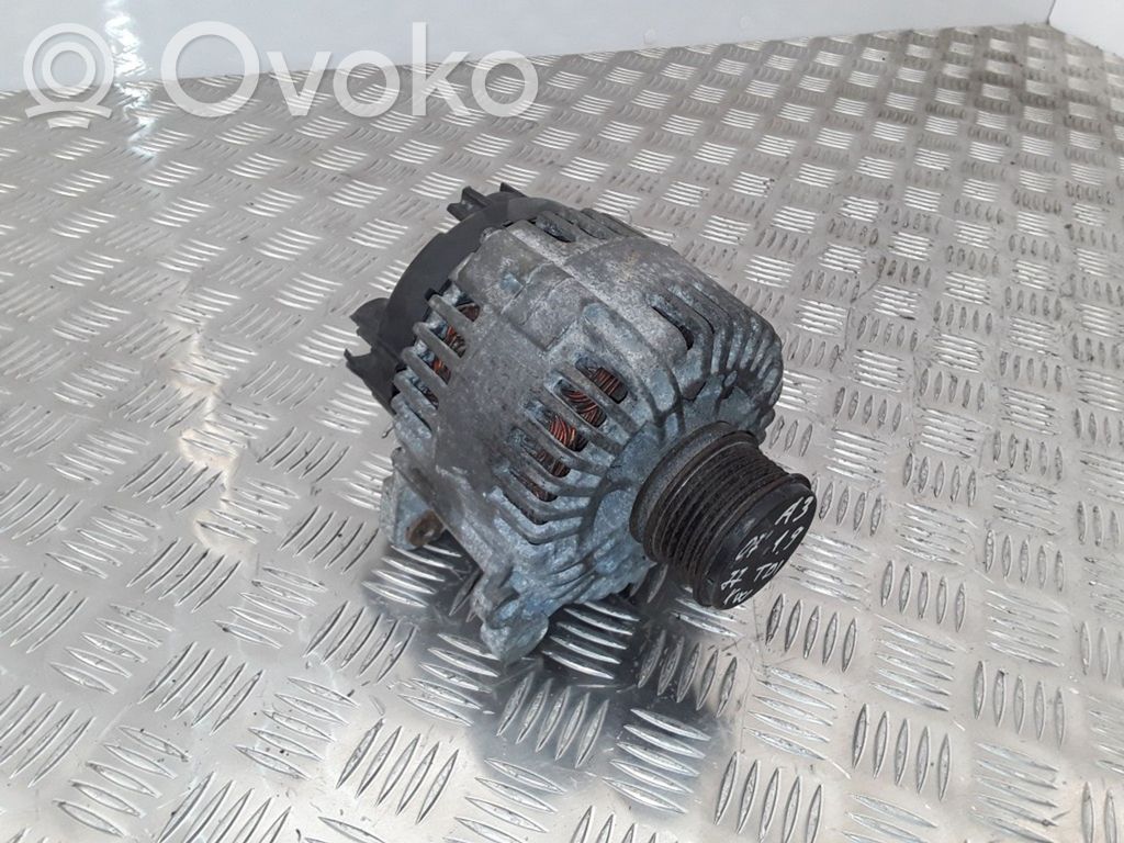 Audi A3 S3 A3 Sportback 8P Ģenerators 