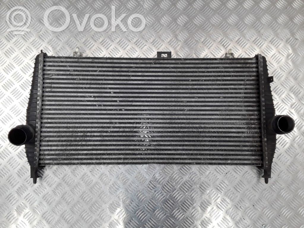 Peugeot 607 Interkūlerio radiatorius 