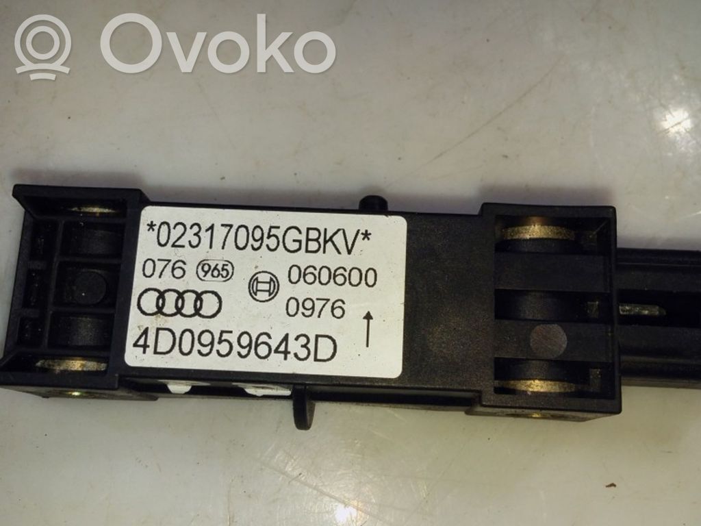 Audi A8 S8 D2 4D Airbag deployment crash/impact sensor 