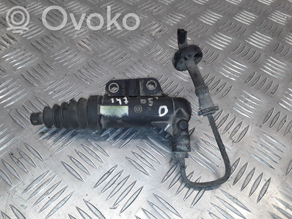 Alfa Romeo 147 Kytkimen apusylinteri 