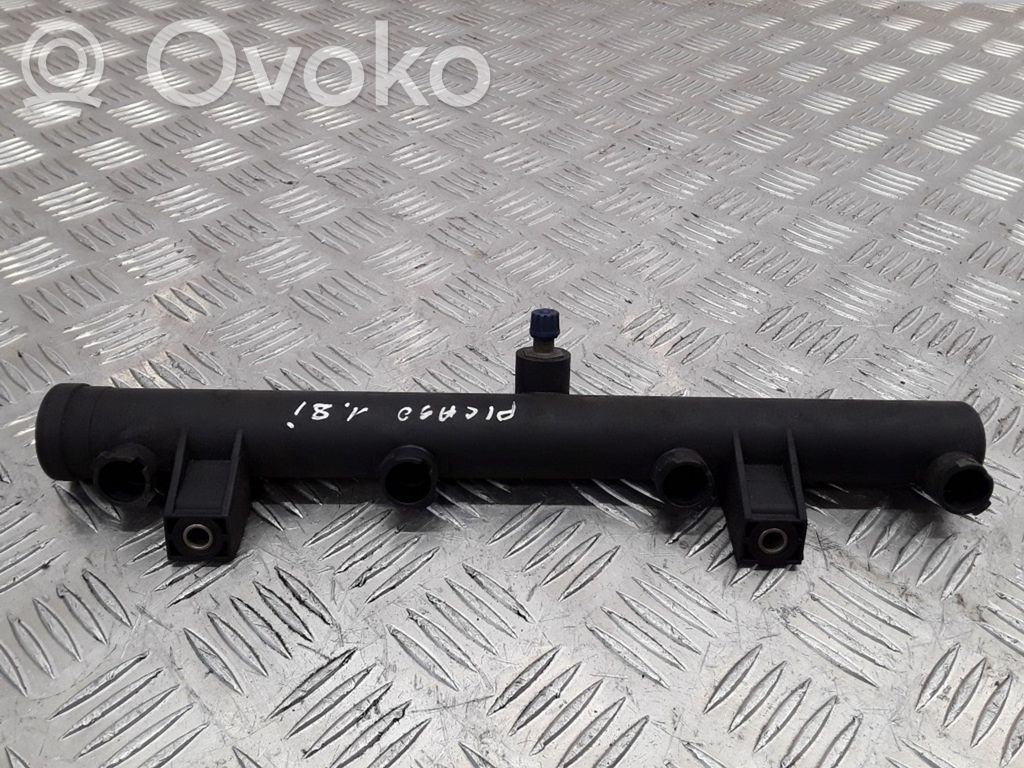 Citroen Xsara Picasso Fuel main line pipe 