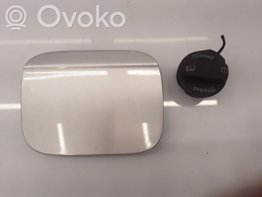 Audi A4 S4 B7 8E 8H Fuel tank cap 