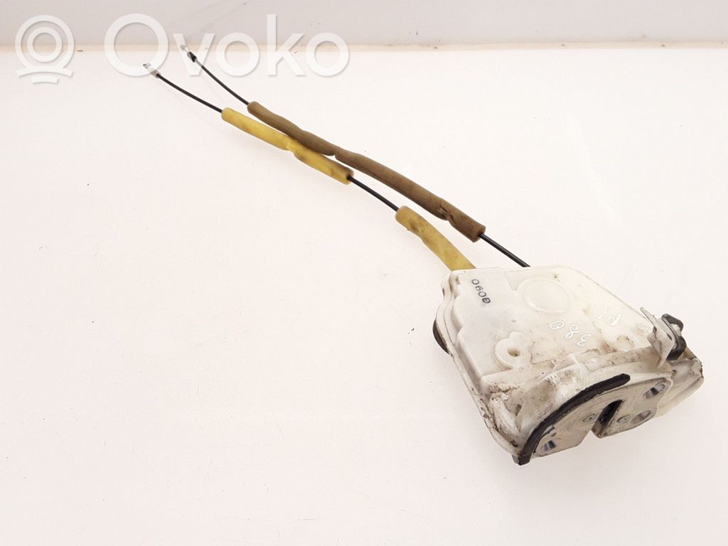 Mazda 2 Front door lock 