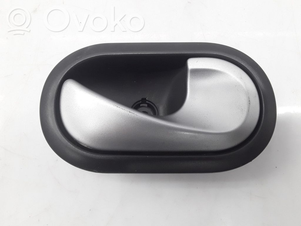 Renault Clio III Front door interior handle 