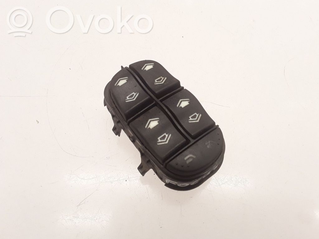 Ford Focus Electric window control switch 