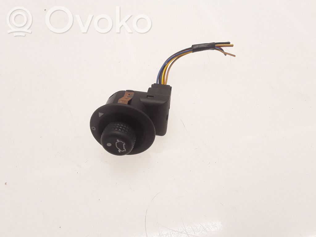 Ford Focus Wing mirror switch 
