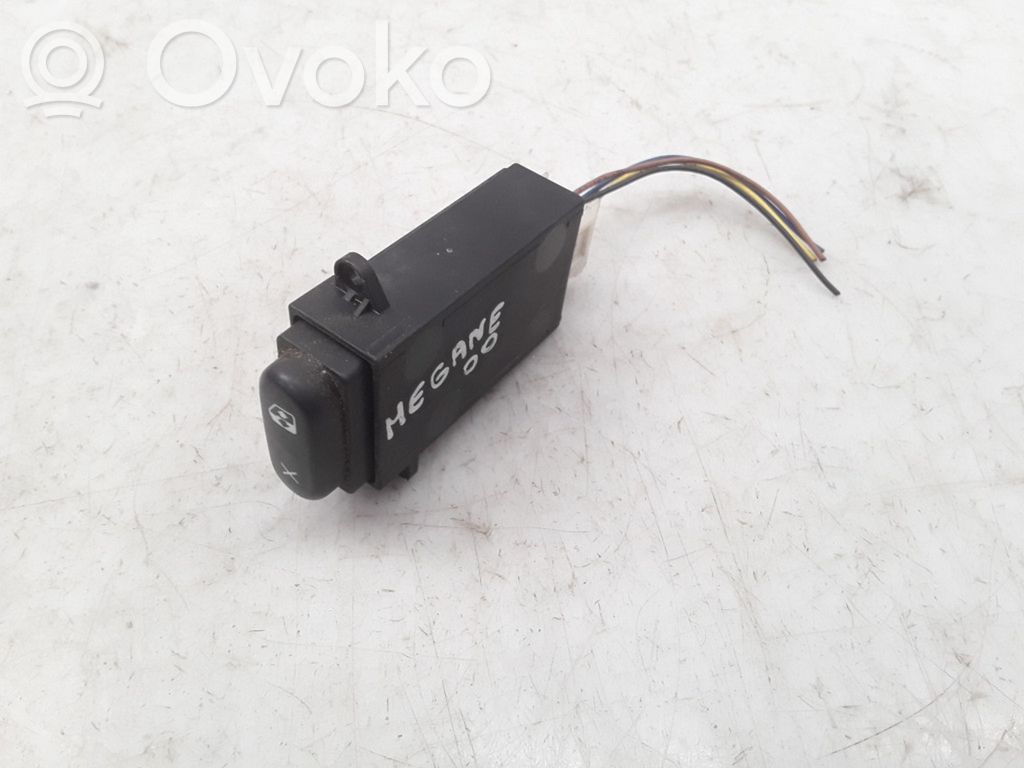 Renault Megane I Electric window control switch 