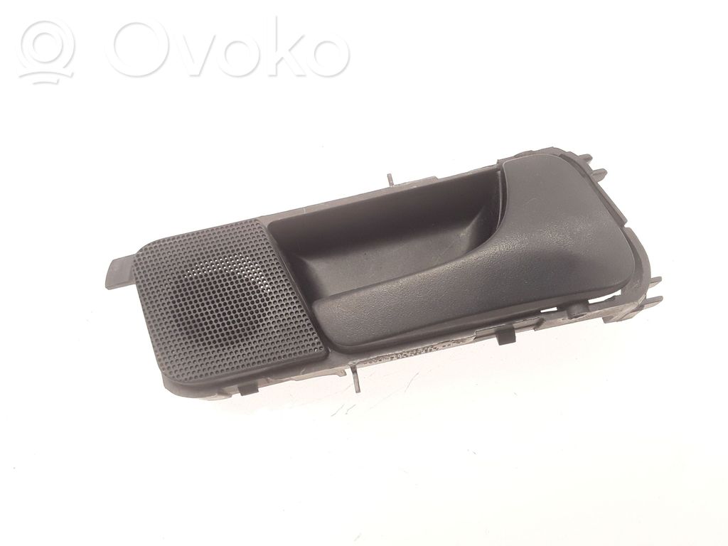 Suzuki Forenza Manecilla interna puerta delantera 