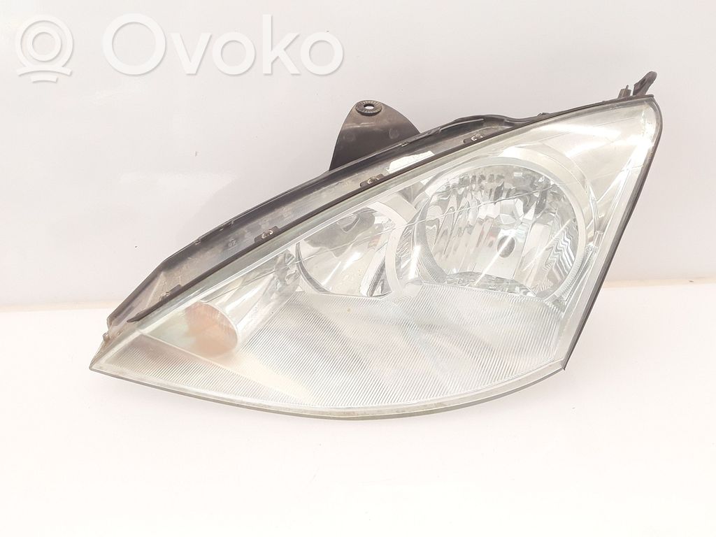 Ford Focus Headlight/headlamp 