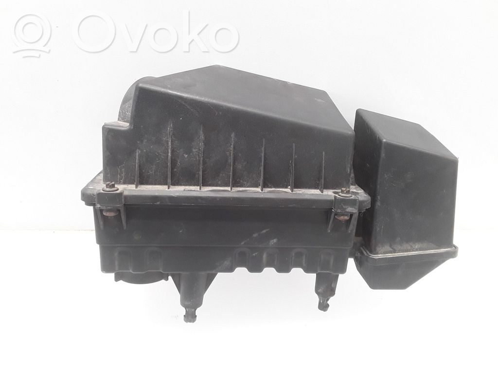 Ford Focus Air filter box 