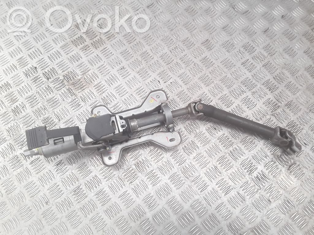 Mazda 2 Vairo rato ašis 