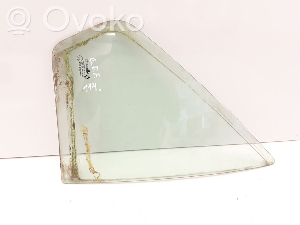 Renault 19 Rear vent window glass 